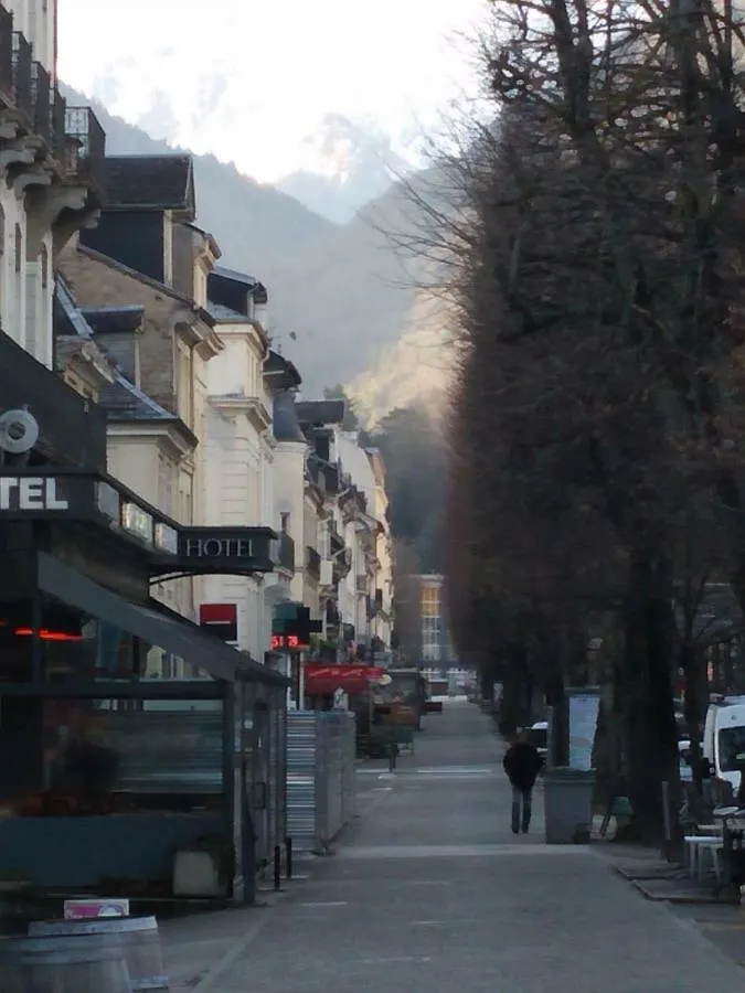 Studio ETIGNY Appartamento Bagnères-de-Luchon